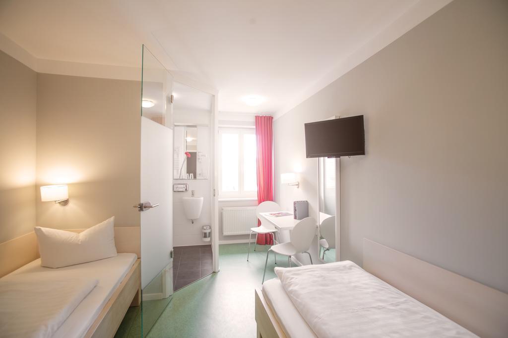 Velo Inn Basislager Bad Berka Zimmer foto